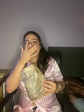 غرفة دردشة Stherphaniee المباشرة