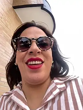عرض كام Stherphaniee