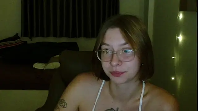 JuicyErika 라이브 XXX 채팅