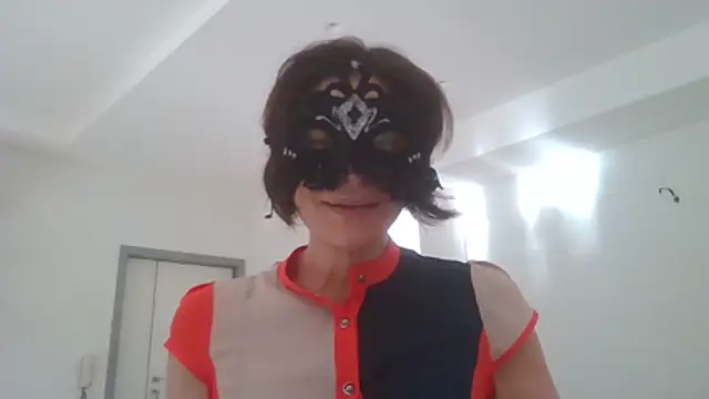 HelenTiAscolta's Live XXX Chat