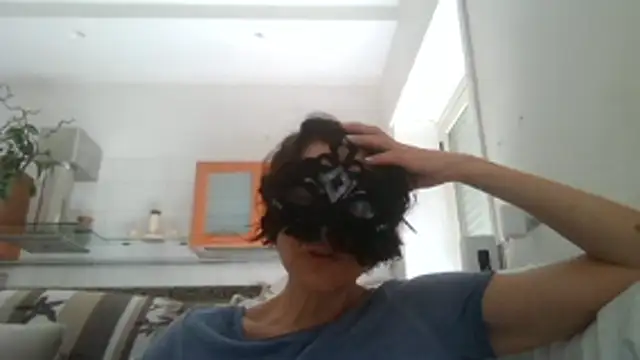 HelenTiAscolta Chat XXX in diretta