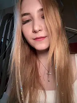 MarlboroWeb's Live XXX Chat