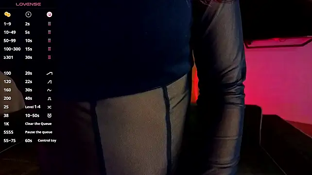 NerixalVire Show in webcam