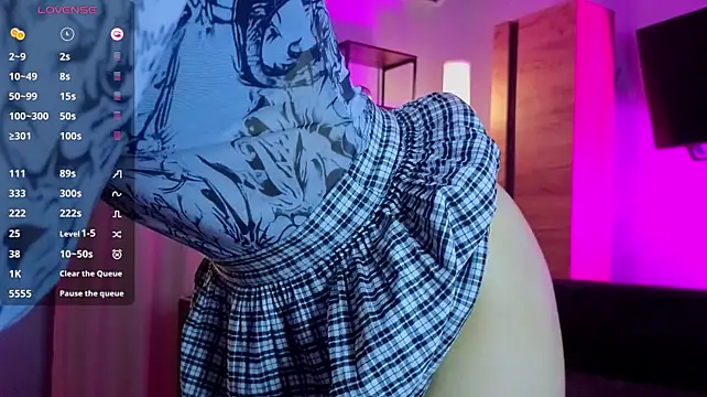 แชท XXX สดของ NerixalVire