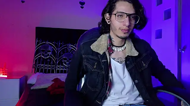 Pokazy przed kamerką – Vergil_Noir_