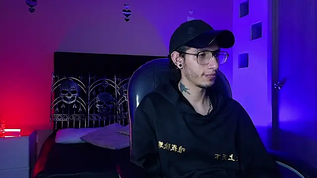 Vergil_Noir_ webcam show