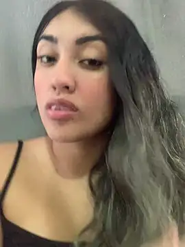 Camilaafg 即時 XXX 聊天