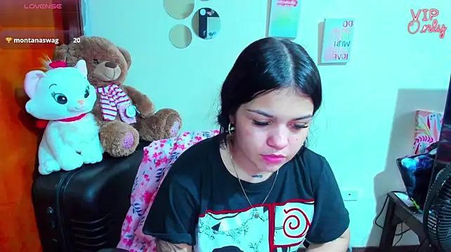 Show de angelina_77 na webcam