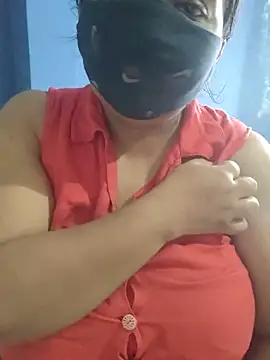 Ohh_Meena Show in webcam