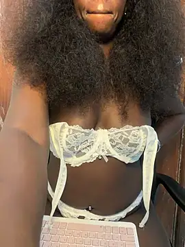 Leylabelle26's Live XXX Chat
