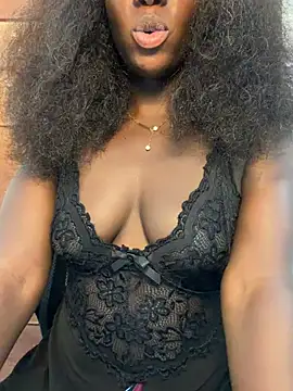 Leylabelle26 Show in webcam