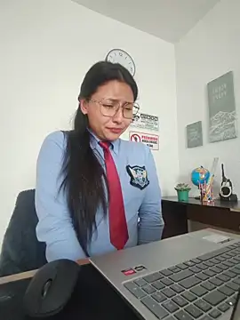 Phòng Chat Trực Tiếp Queen_linda1
