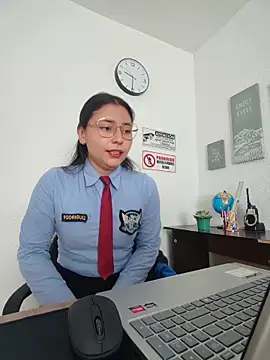 Chatroom en direct de Queen_linda1