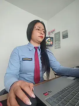 XXX chat uživo modela Queen_linda1