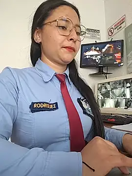 Queen_linda1's Live XXX Chat