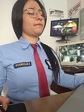הופעת וובקאם של Queen_linda1