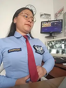 Queen_linda1: διαδικτυακό σόου στην κάμερα