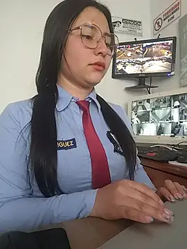 Queen_linda1: διαδικτυακό σόου στην κάμερα