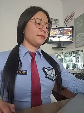 Pokazy przed kamerką – Queen_linda1