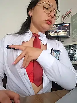 הופעת וובקאם של Queen_linda1