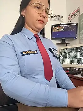 Pokazy przed kamerką – Queen_linda1