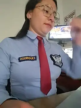 Queen_linda1: διαδικτυακό σόου στην κάμερα