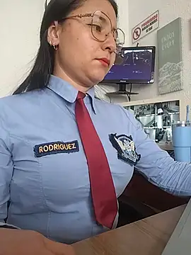 Pertunjukan Kamera Web Queen_linda1
