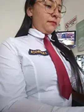 Pokazy przed kamerką – Queen_linda1