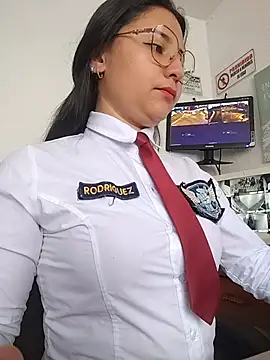 Pertunjukan Kamera Web Queen_linda1
