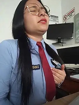 Queen_linda1: διαδικτυακό σόου στην κάμερα