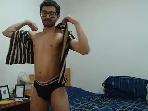 CuriousTomX's Webcam Show