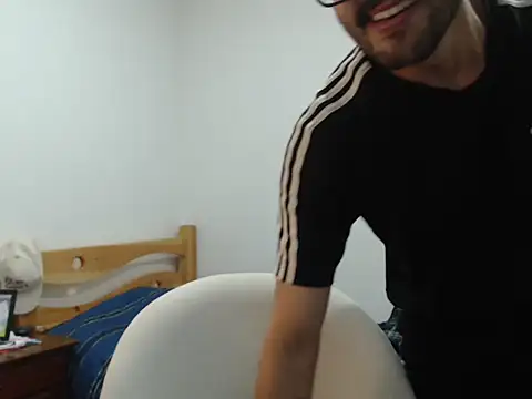 عرض كام CuriousTomX