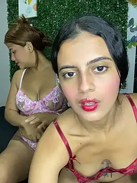 Show modela ValentinaLux_Oficiall na web-kameri