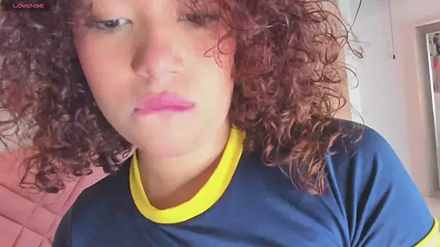Živý XXX chat curly_babe