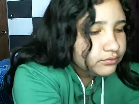 Valery-Khloe Pertunjukan Webcam