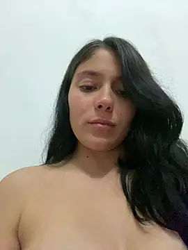 athena_sexxxy Adlı Modelin Canlı XXX Sohbeti