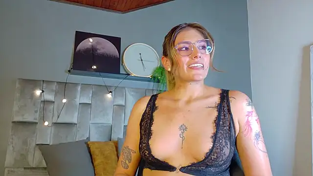 LiaaMoretti__ Chat XXX in diretta