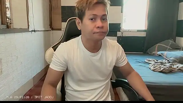 AstronFuckBOY Show Webcam