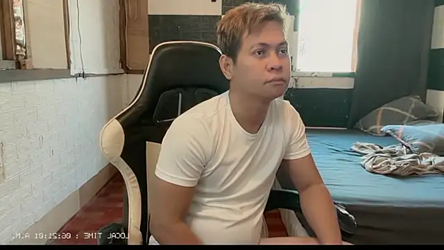 Show de AstronFuckBOY na webcam