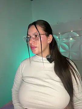 Chatroom XXX en direct de Ivonny_Goldie