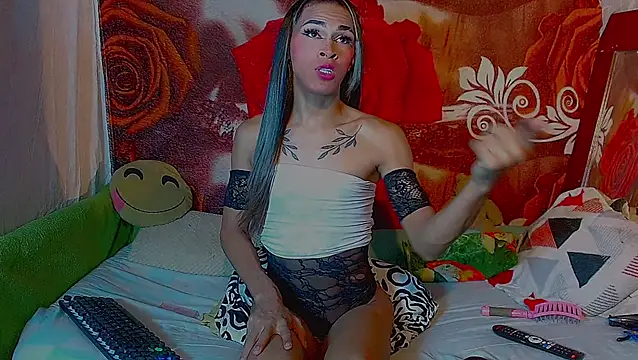 BiggoldencockX's Webcam Show