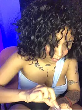 Pokazy przed kamerką – Kehlani_Km