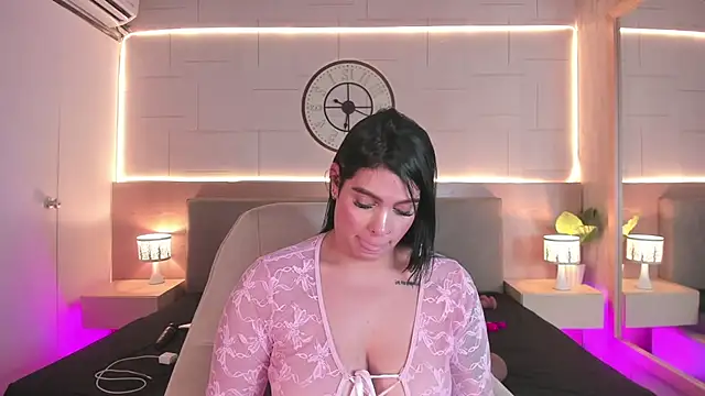 צ'אט XXX בשידור חי של Megan_charles_
