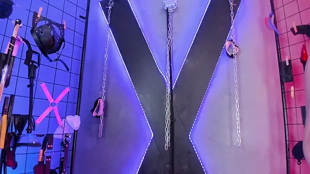 IzobethAri_BDSM Webcamshow