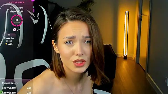 Leslie_Scott 现场XXX聊天