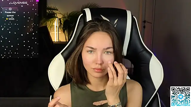 Leslie_Scott's Webcam Show