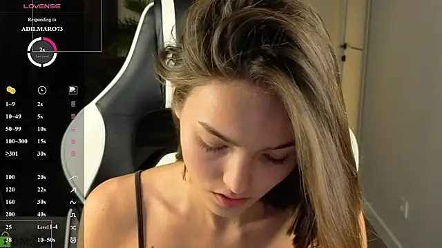 הופעת וובקאם של Leslie_Scott