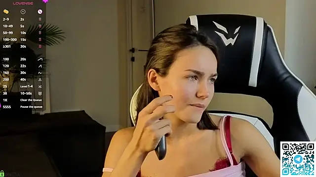 Leslie_Scott's Webcam Show
