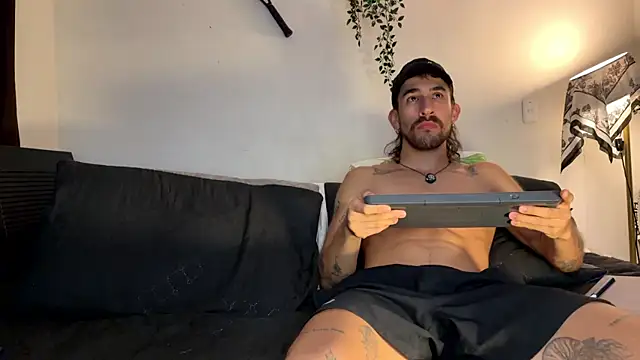 Aaron_wheel 在線直播表演