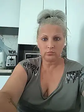 دردشة Divineblond الجنسية المباشرة